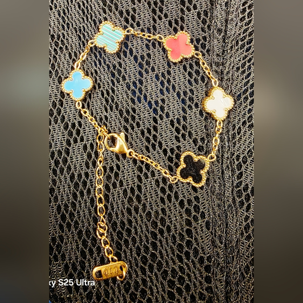 Multi-Color Clover Bracelet